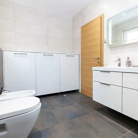 Apartment Svemir